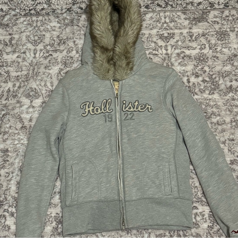 Vintage Y2k Hollister Fur Jacket Women’s Grey